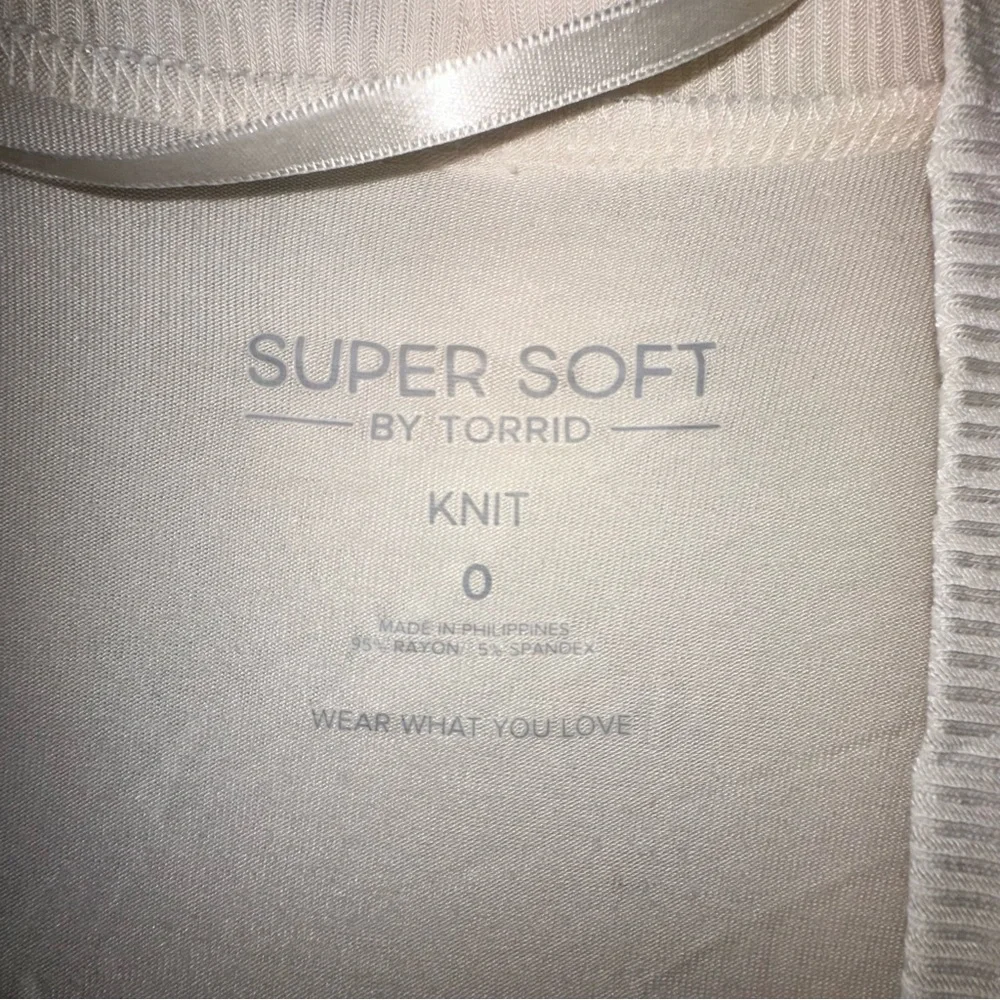 Torrid Cream Cardigan - Picture 2 of 4